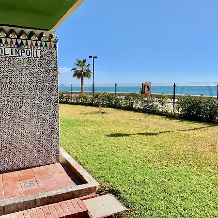 Beachfront In Apartment